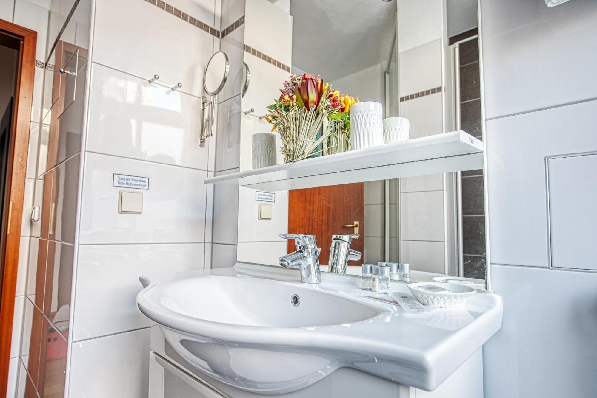 Suiten Hotel Dependance Laterne Baden-Baden Room photo