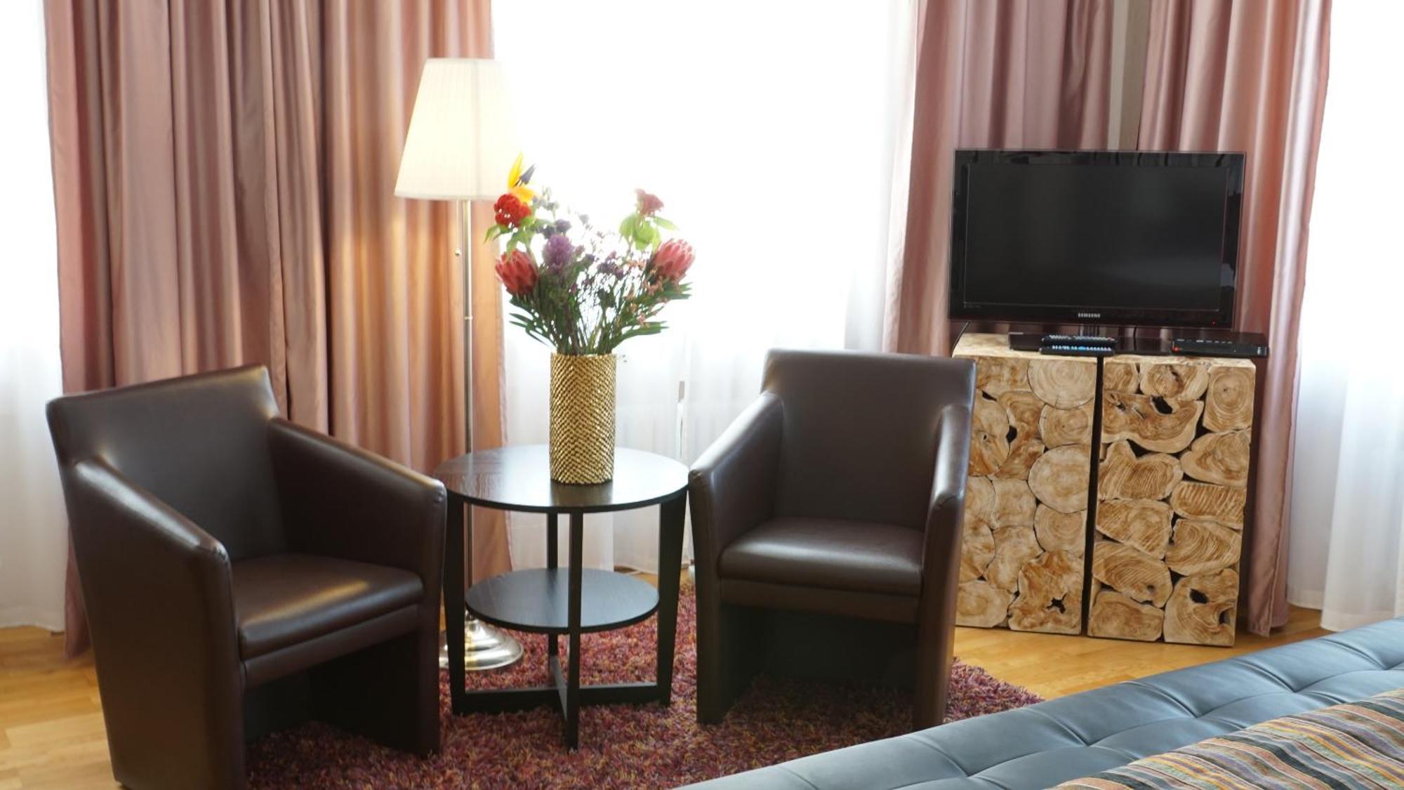 Suiten Hotel Dependance Laterne Baden-Baden Exterior photo